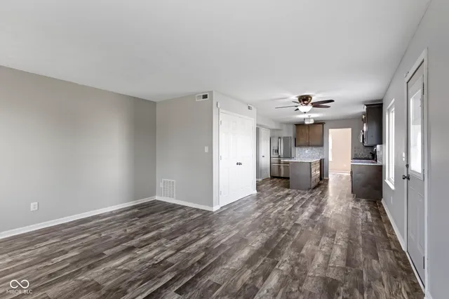 $299,900 | 3153 Kelsey Circle, Indianapolis, IN 46268