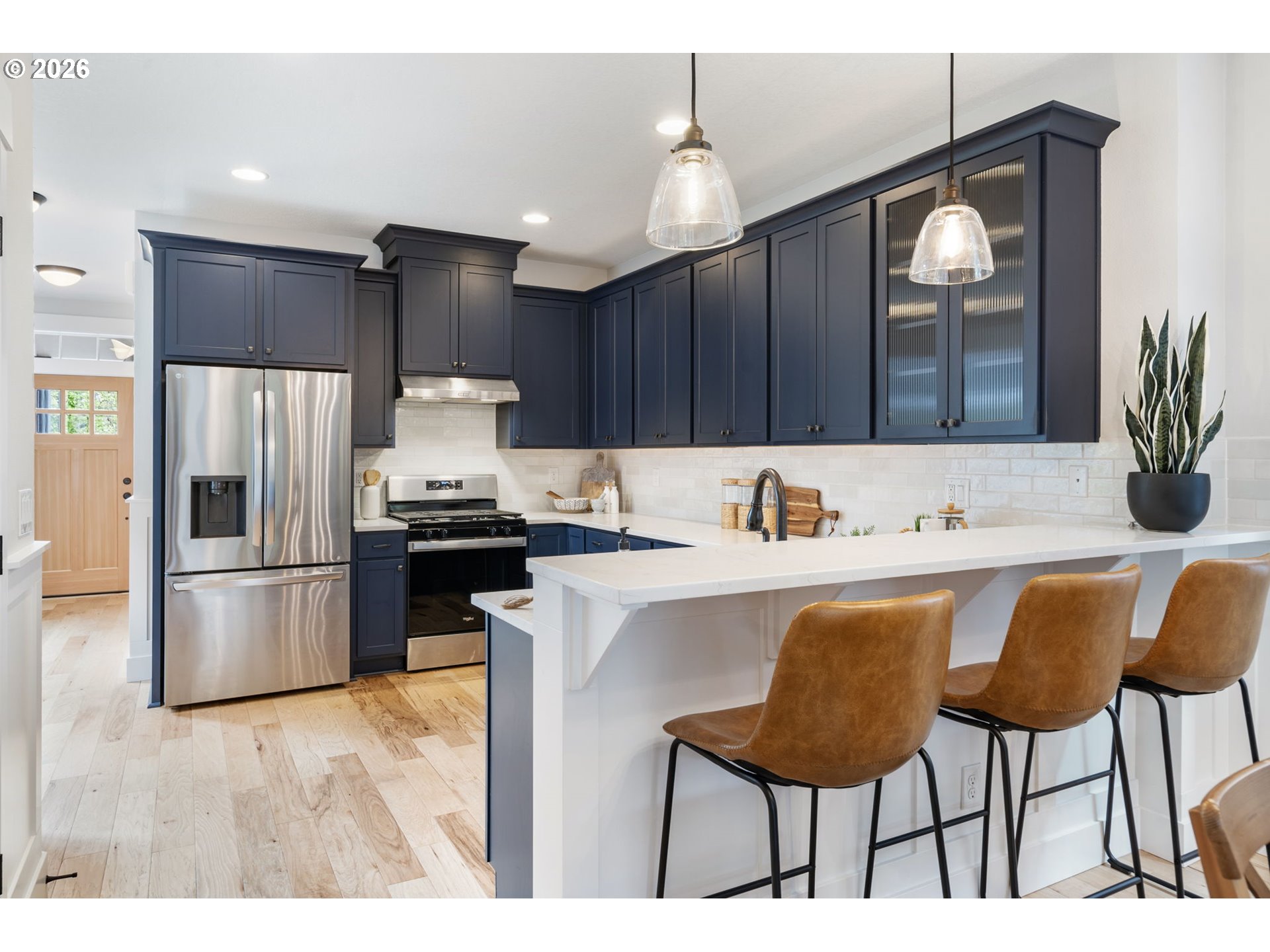 5546 Southeast Oak Street Portland, OR 97215 - Photo 12 of 28 Kitchen/Dining Room