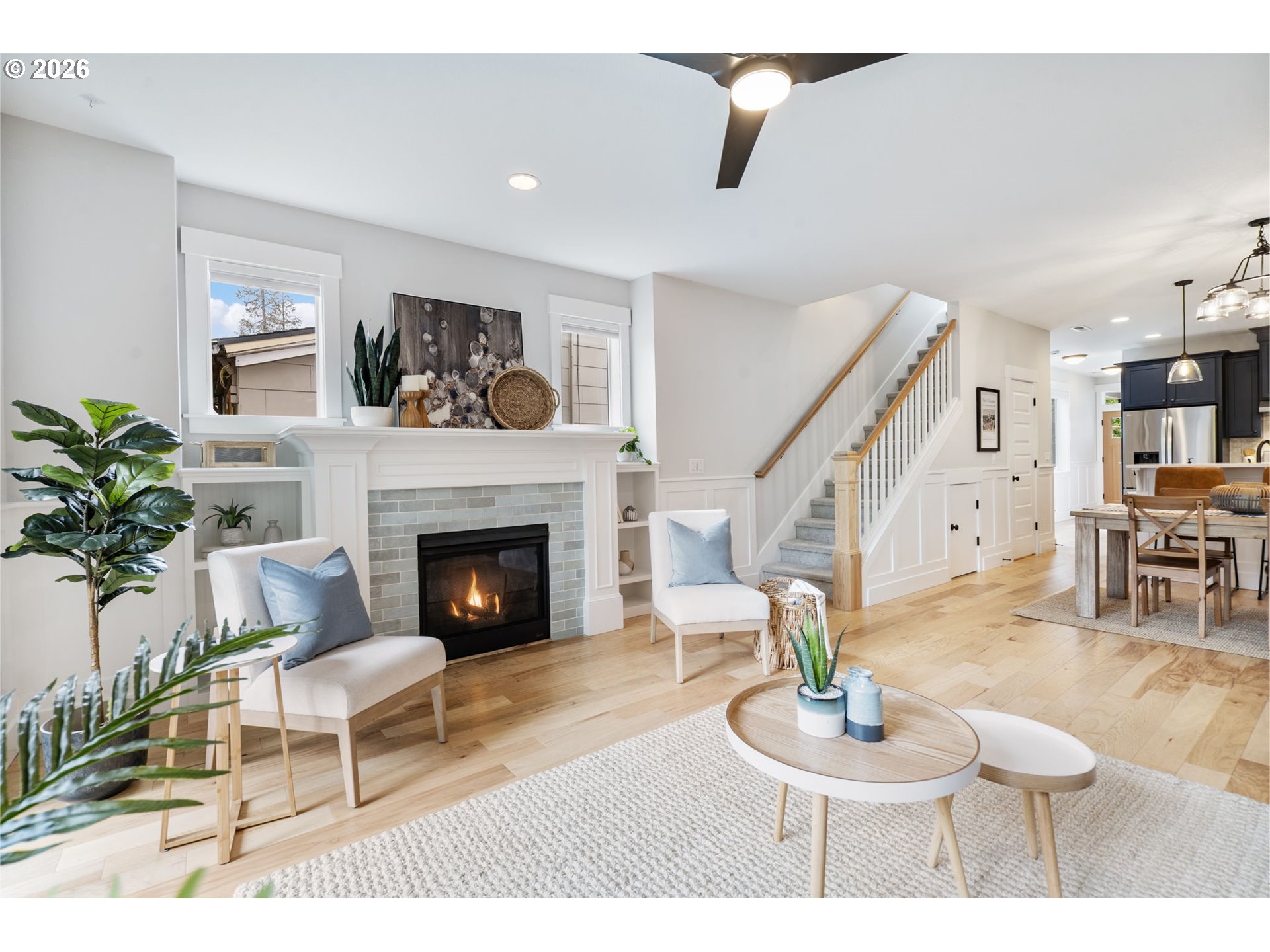 5546 Southeast Oak Street Portland, OR 97215 - Photo 16 of 28 Living Room