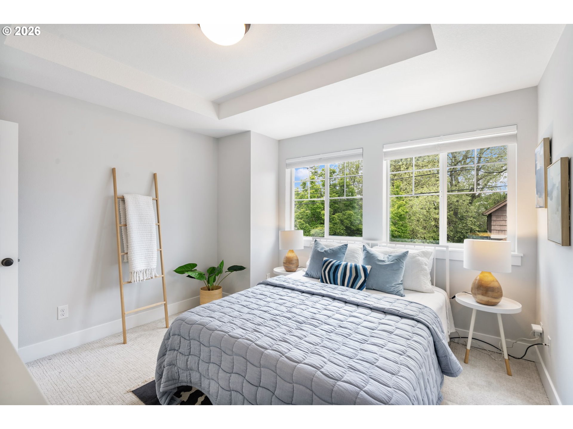 5546 Southeast Oak Street Portland, OR 97215 - Photo 18 of 28 Bedroom