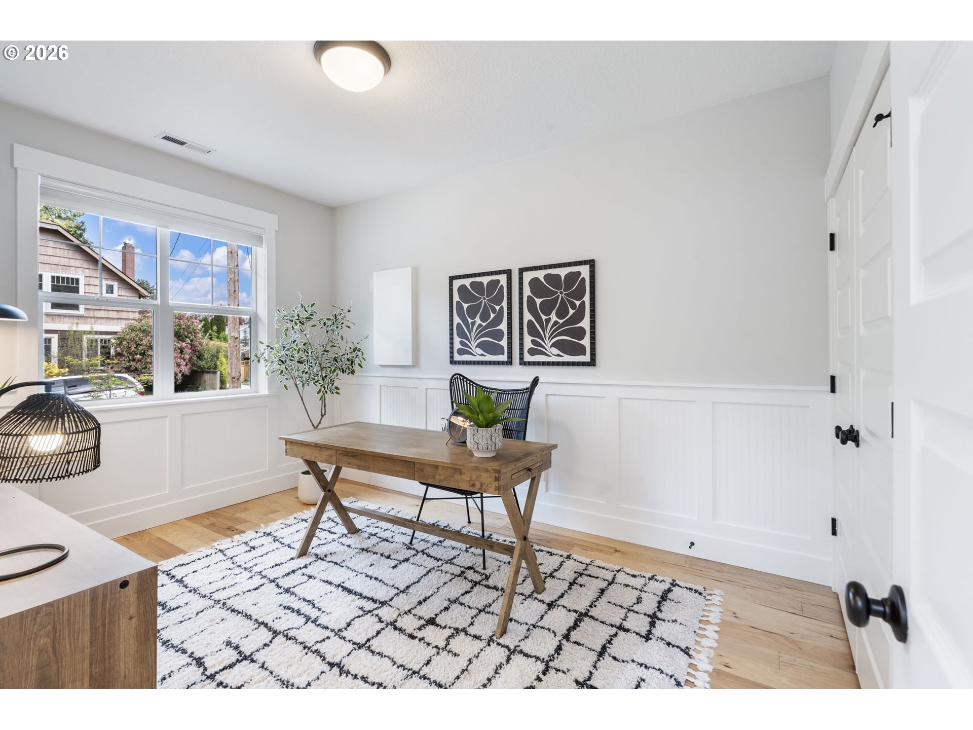 5546 Southeast Oak Street Portland, OR 97215 - Photo 5 of 28 Bedroom