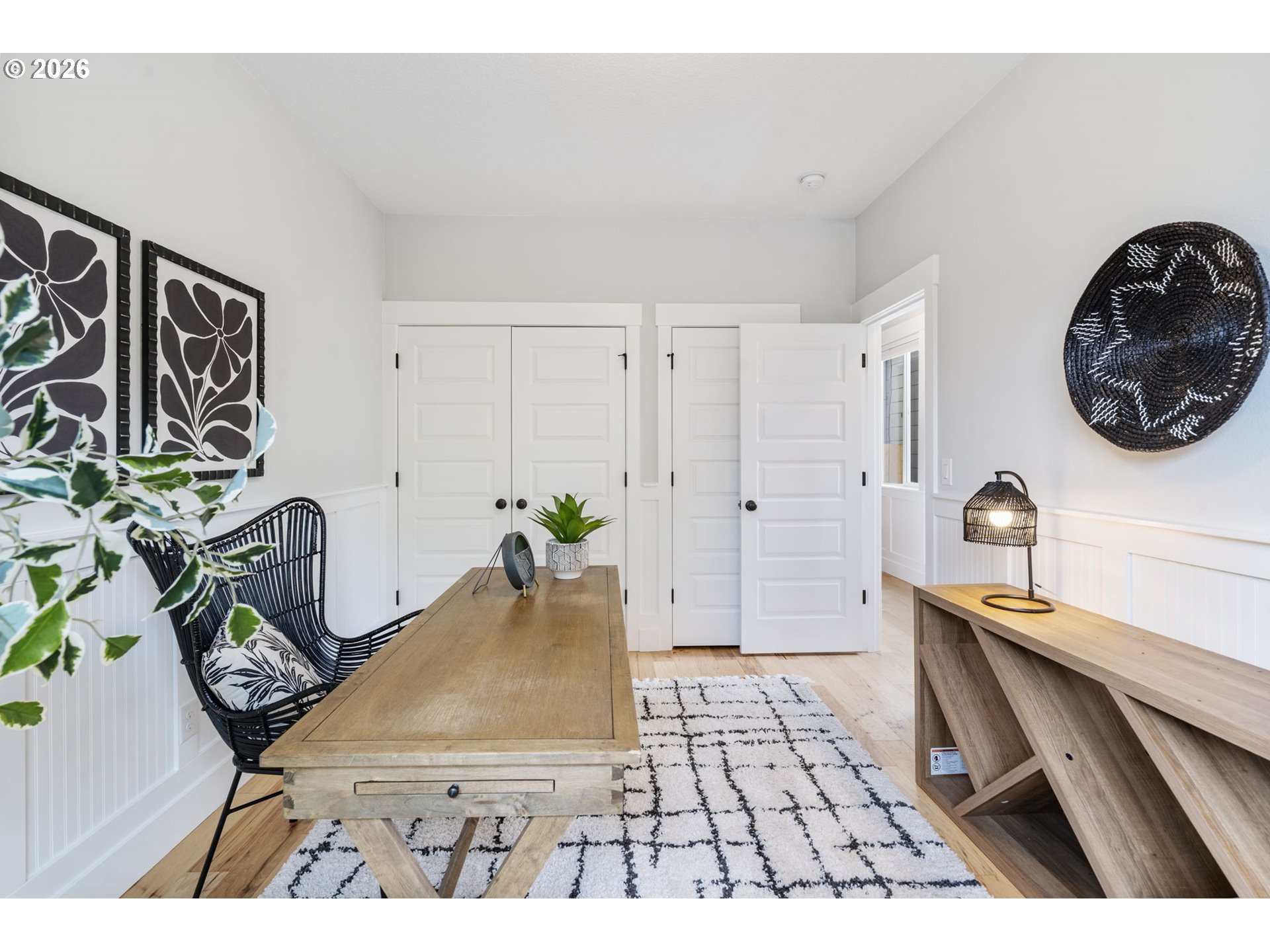 5546 Southeast Oak Street Portland, OR 97215 - Photo 7 of 28 Den/Office