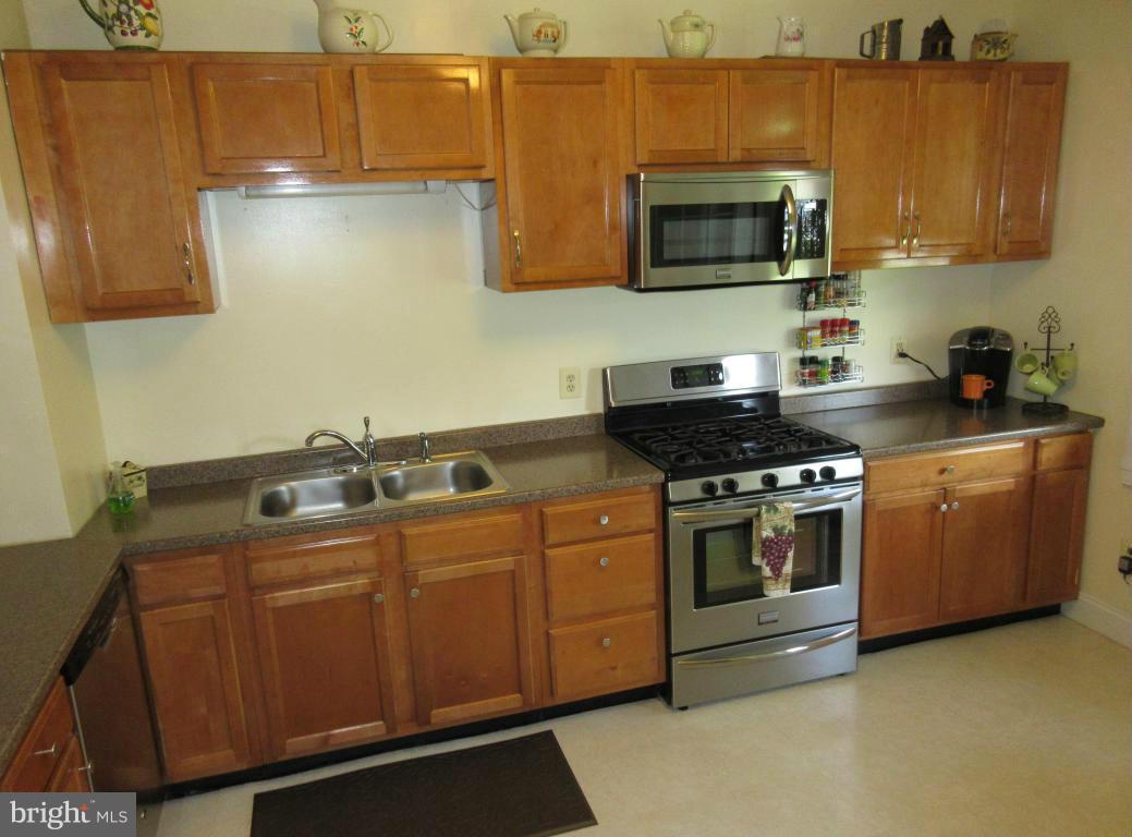 2902 Sparrows Point Road Baltimore, MD 21219 - Photo 8 of 30 Kitchen