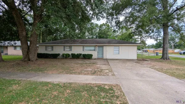$1,250 | 2425 Mchugh Road, Baker, LA 70714