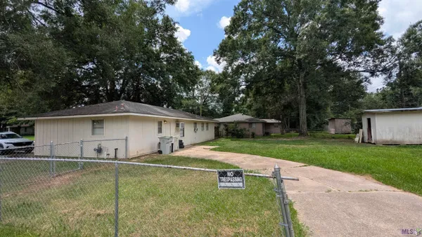 $1,250 | 2425 Mchugh Road, Baker, LA 70714
