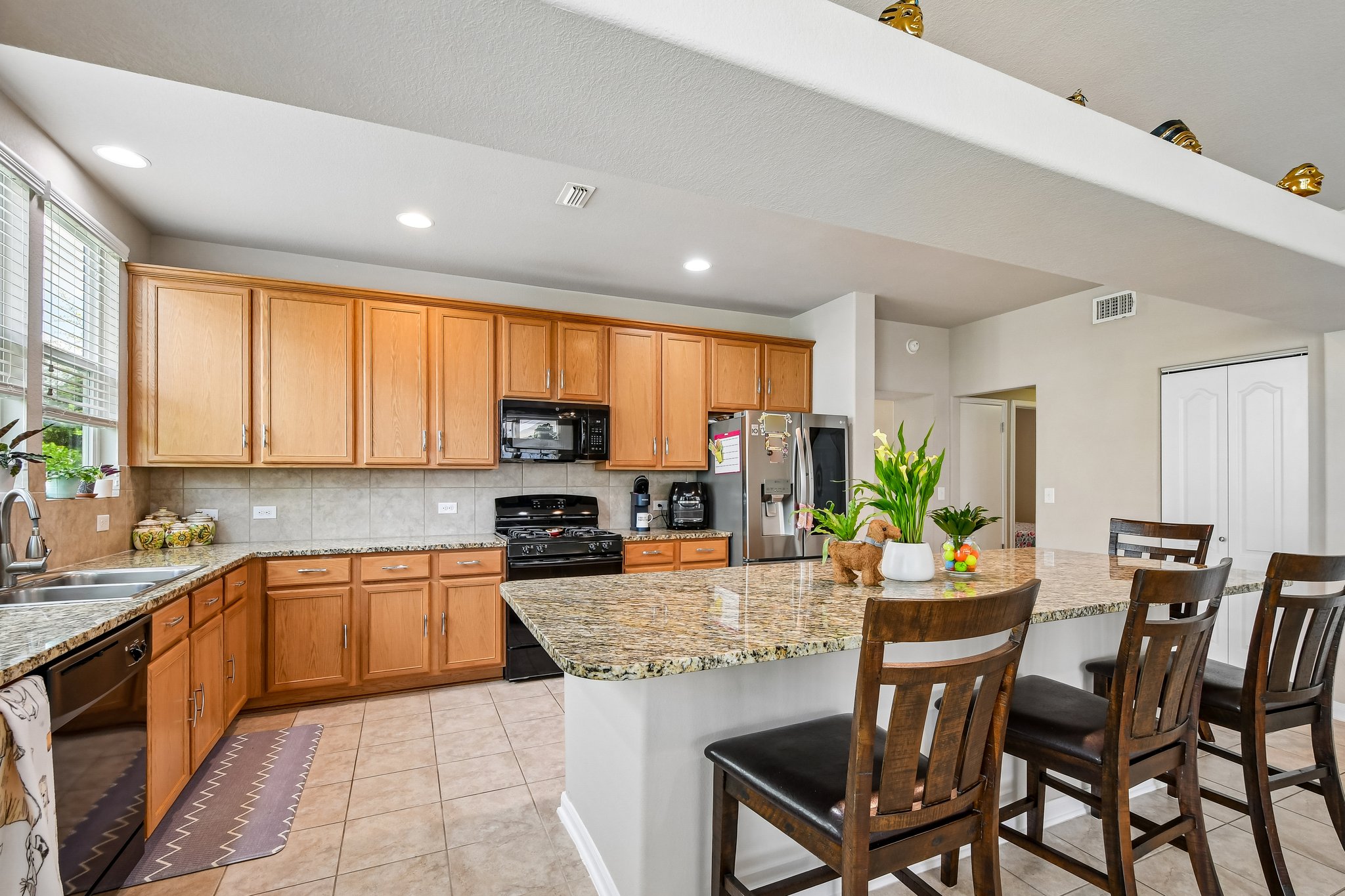1373 Nevarez Kyle, TX 78640 - Photo 9 of 28