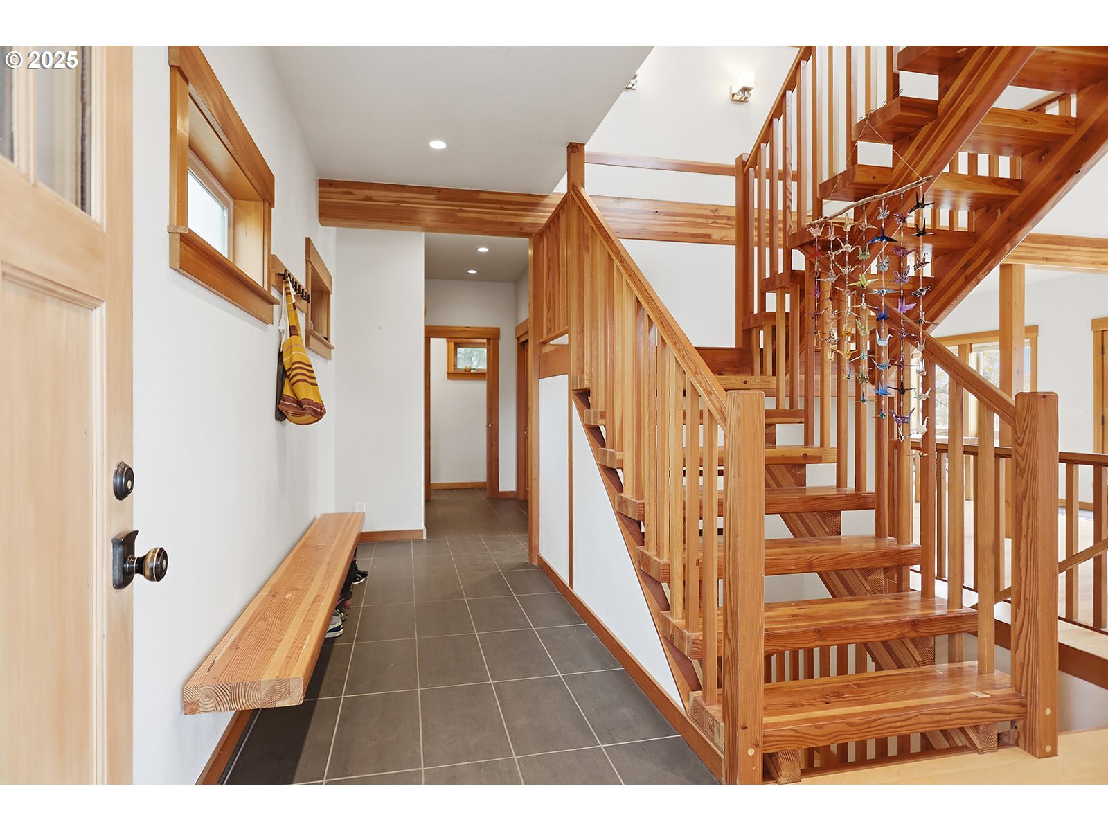 608 Columbia Avenue Lyle, WA 98635 - Photo 4 of 48