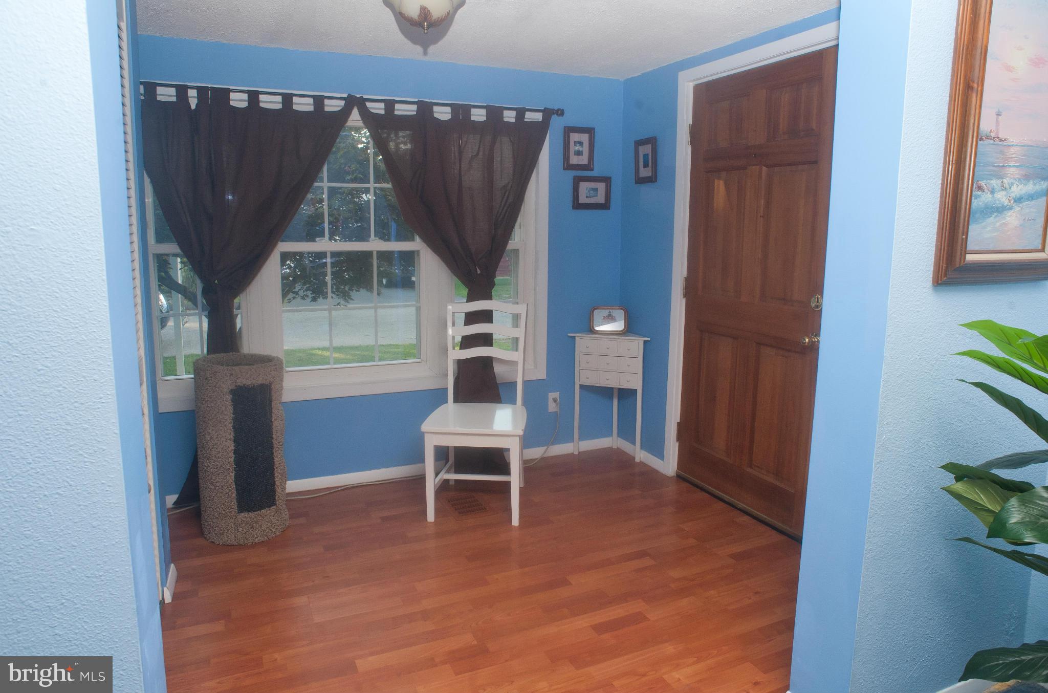 235 Asbury Road Pasadena, MD 21122 - Photo 3 of 19 Interior (General)