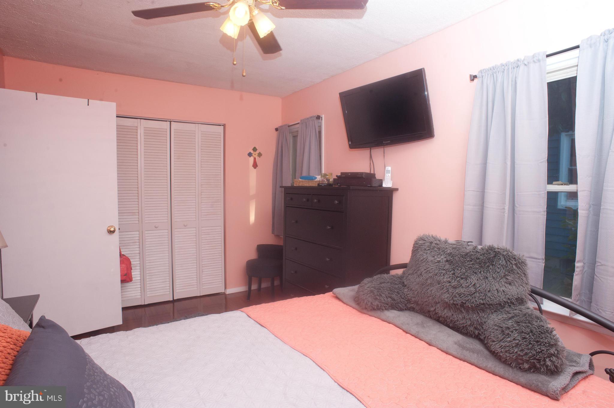 235 Asbury Road Pasadena, MD 21122 - Photo 10 of 19 Bedroom (Master)