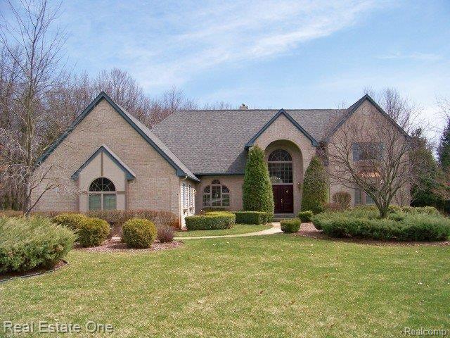 11130 Ridge View Trail Fenton, MI 48430 - Photo 1 of 25 11130 Ridge View Trail