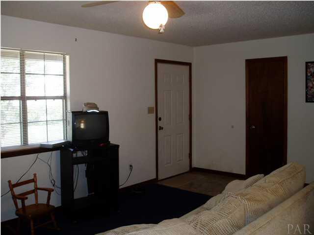 5330 Viking Road Pensacola, FL 32507 - Photo 3 of 11 Gallery Image 3