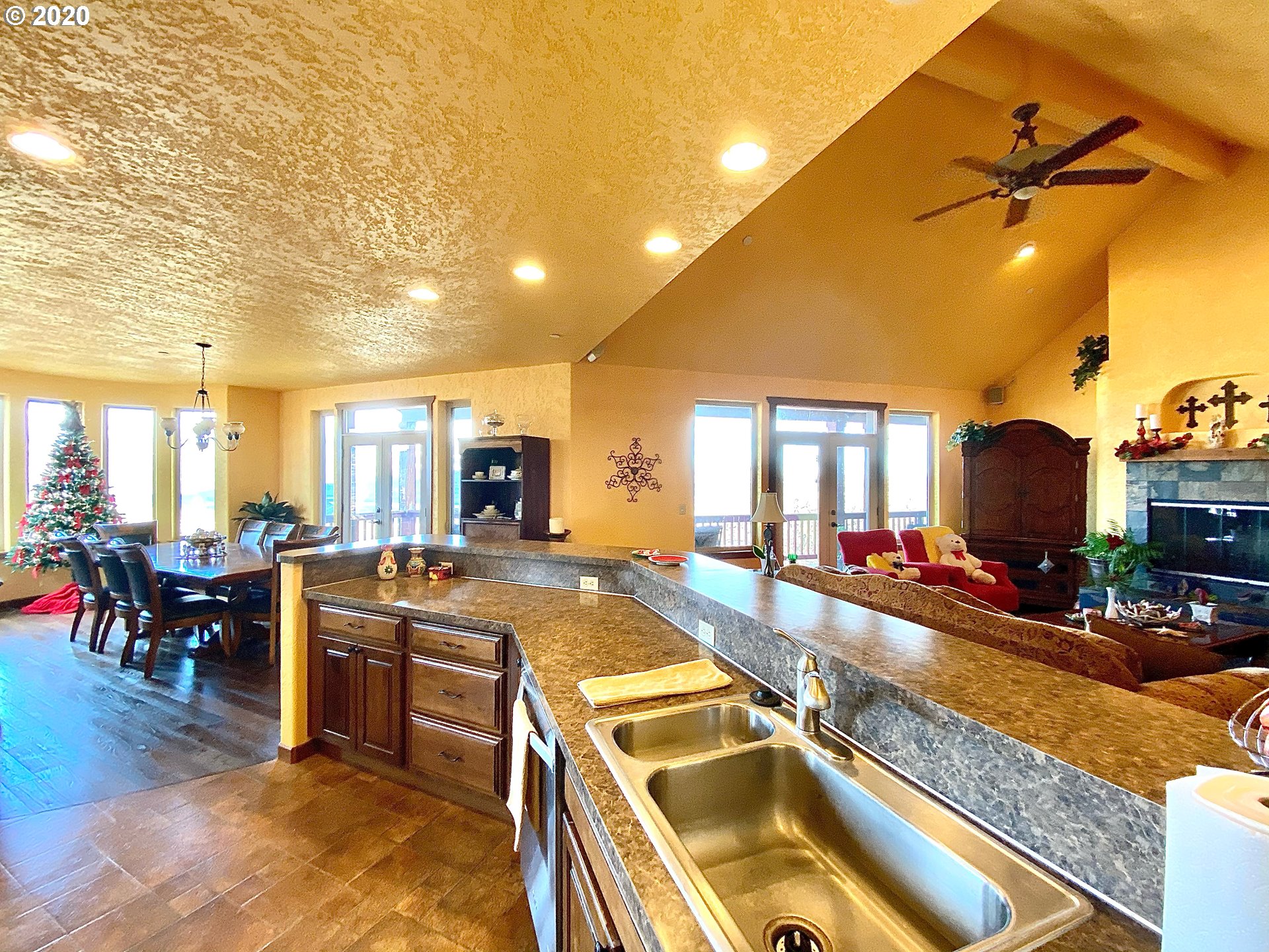 986 Mission Ridge Road The Dalles, OR 97058 - Photo 5 of 31 Gallery Image 5