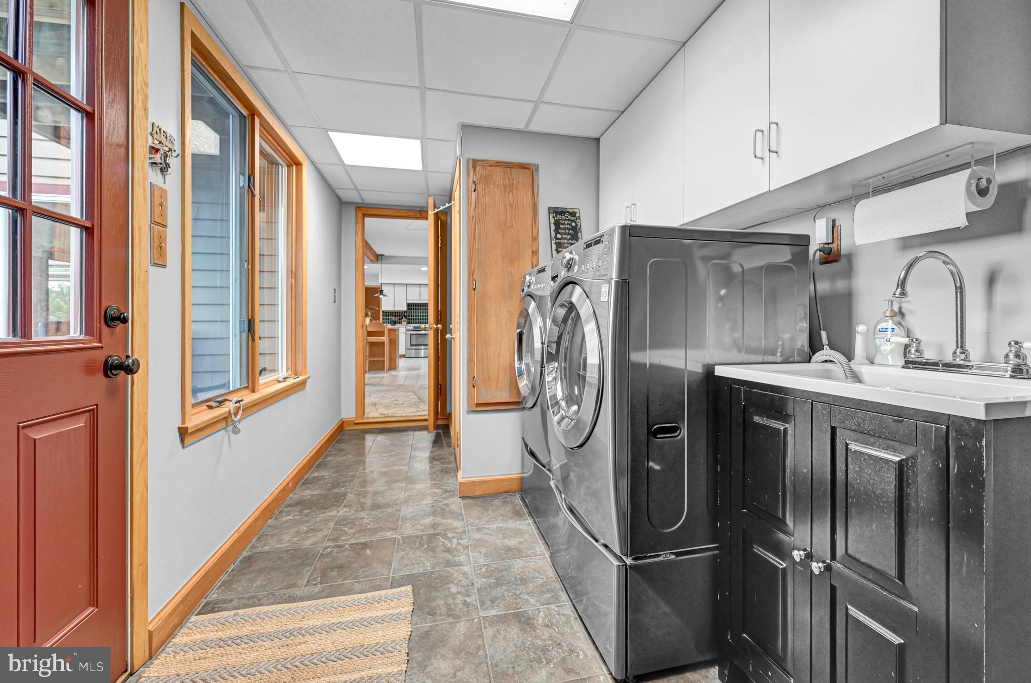 2428 Mt Ventus Road Manchester, MD 21102 - Photo 18 of 39 Laundry/mud room - also back entry to the home