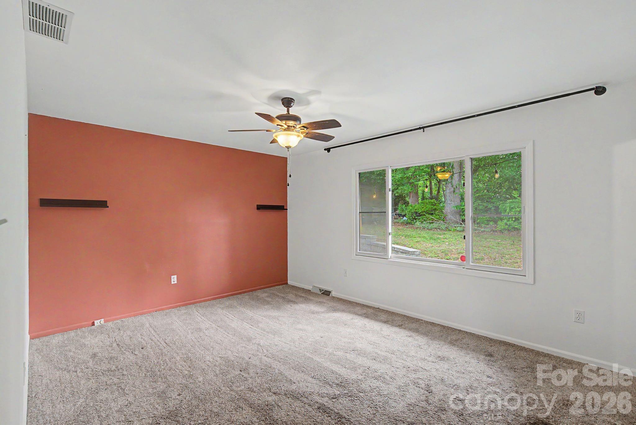 21 Glen Meadows Road Arden, NC 28704 - Photo 14 of 35