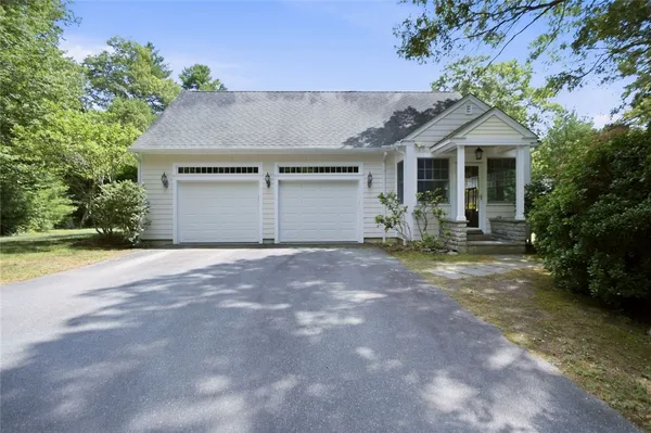 $899,000 | 99 Sunderland Road, Exeter, RI 02822