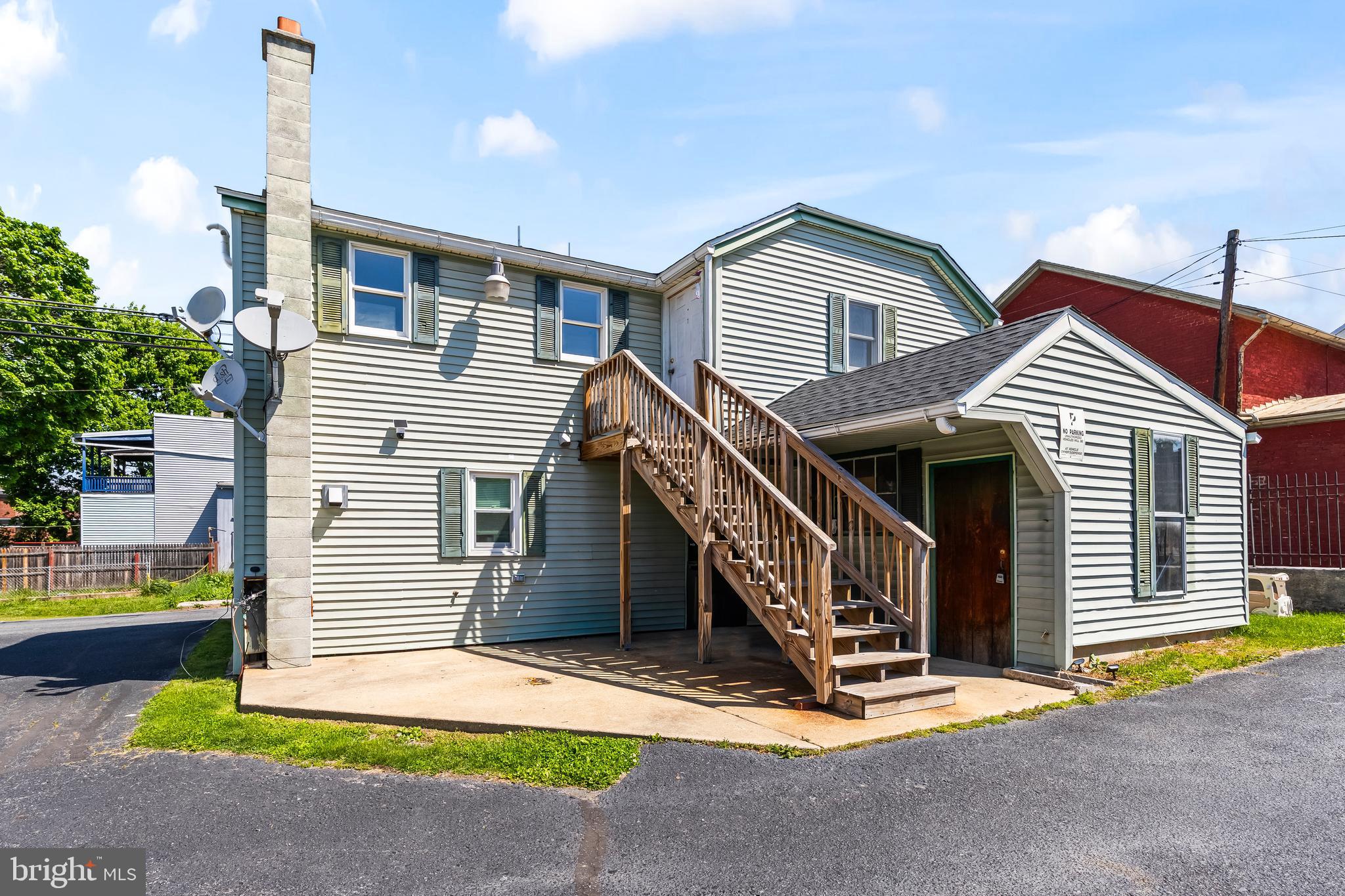 424 Spring Street Lebanon, PA 17042 - Photo 1 of 15