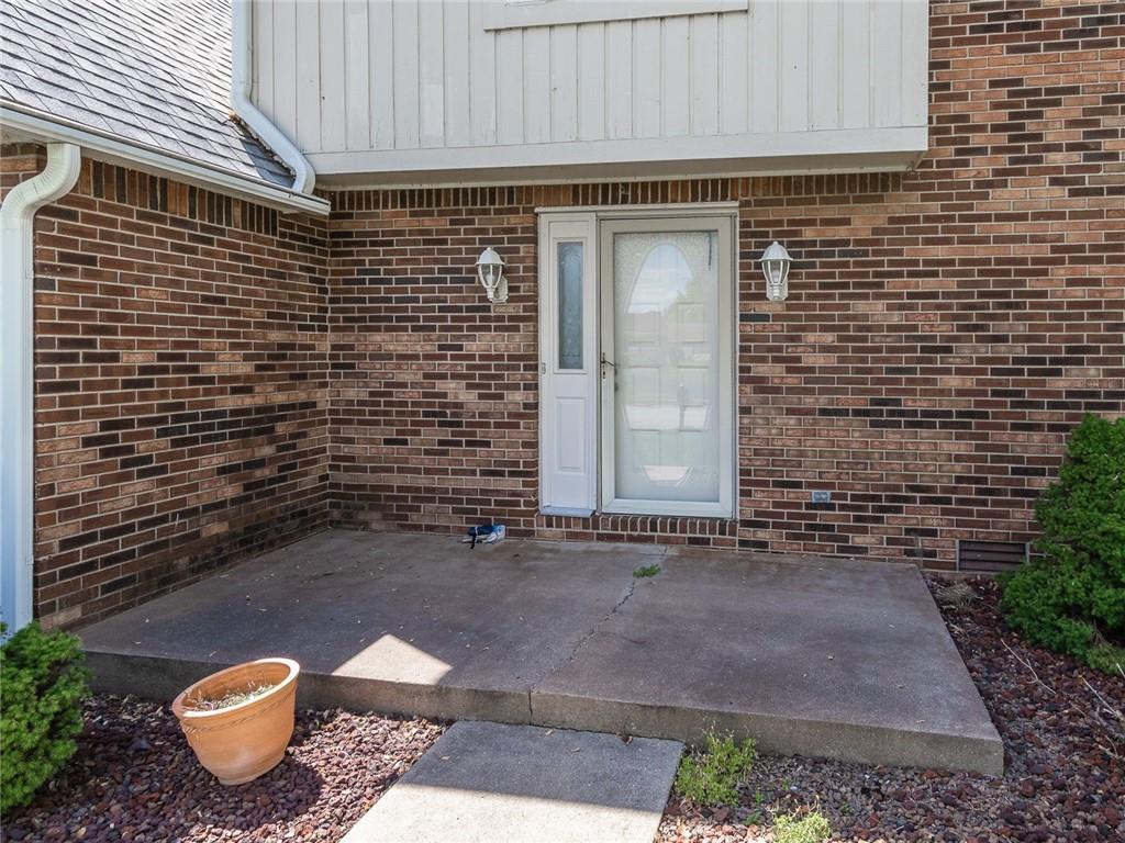 8140 Castle Lake Road Indianapolis, IN 46256 - Photo 2 of 30 Gallery Image 2