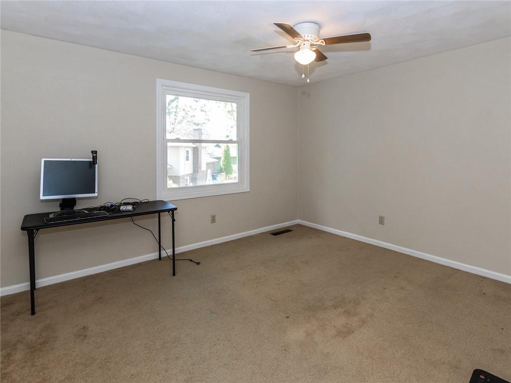 8140 Castle Lake Road Indianapolis, IN 46256 - Photo 18 of 30 Gallery Image 18