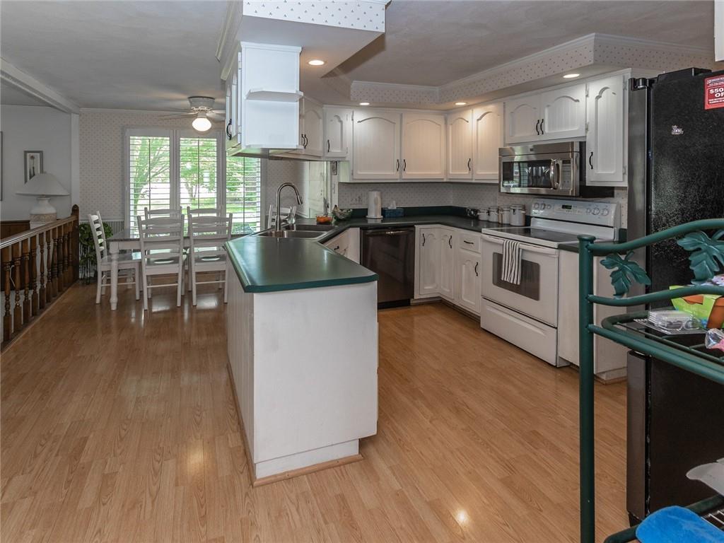 8140 Castle Lake Road Indianapolis, IN 46256 - Photo 7 of 30 Gallery Image 7