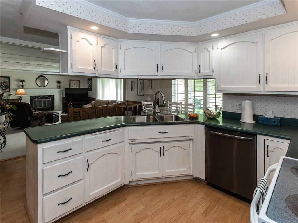 8140 Castle Lake Road Indianapolis, IN 46256 - Photo 10 of 30 Gallery Image 10
