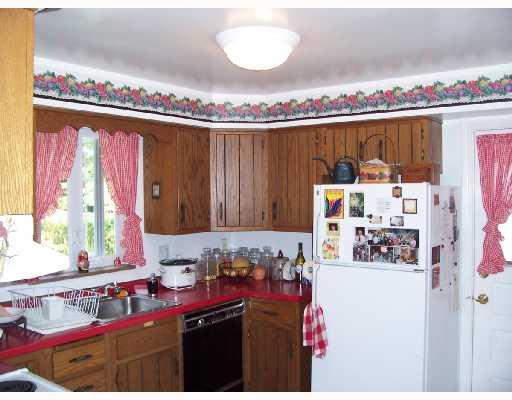 332 Edgewood Road Forest Hills, PA 15221 - Photo 4 of 8 Kitchen.