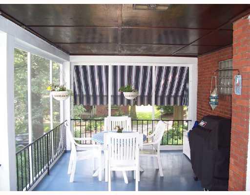 332 Edgewood Road Forest Hills, PA 15221 - Photo 5 of 8 Patio/Deck.