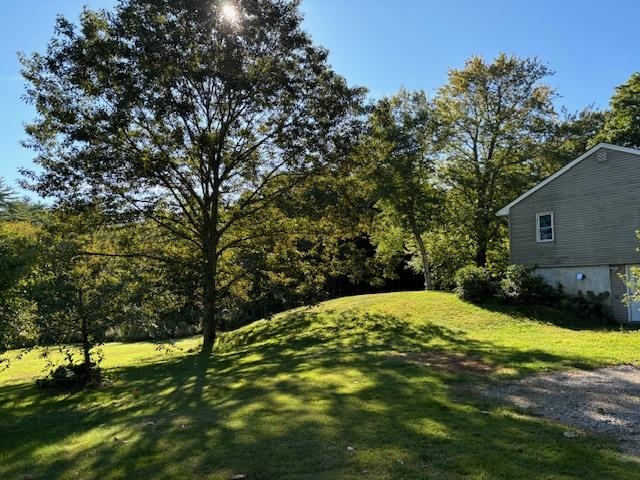79 Old Chester Road Derry, NH 03038 - Photo 9 of 11