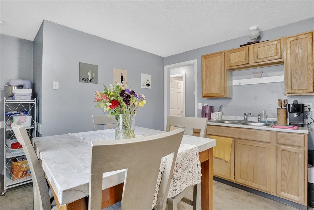 540-542 Union Street Springfield, MA 01109 - Photo 23 of 42