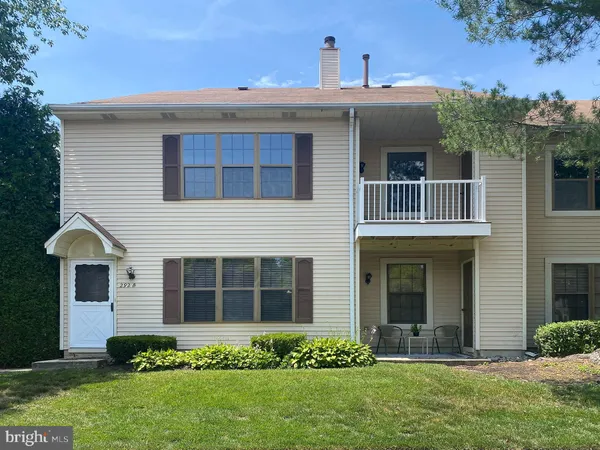 $325,000 | 292 Everly Court, Mount Laurel, NJ 08054