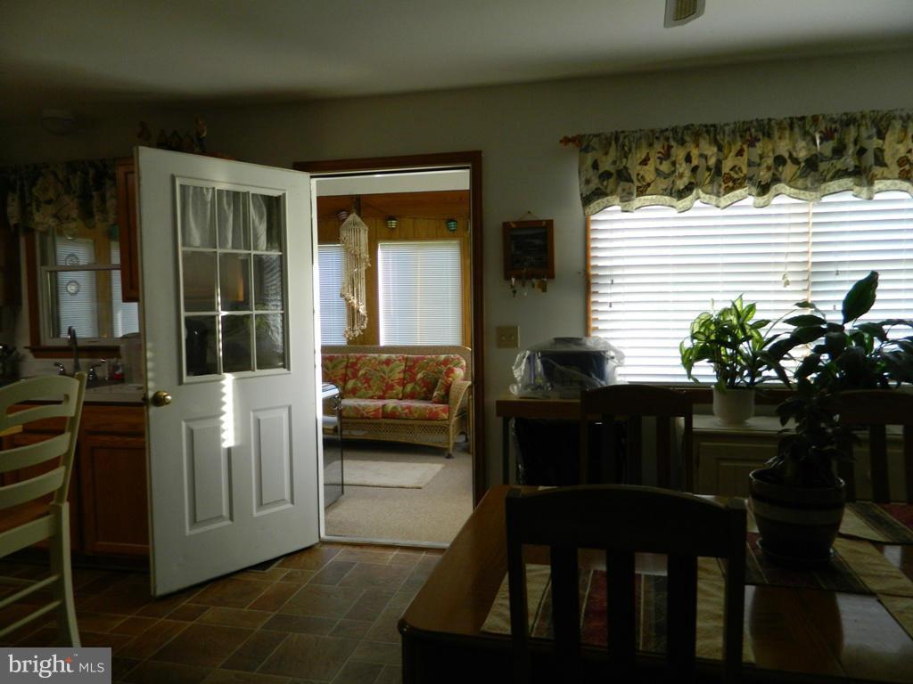 26041 Garey Road Denton, MD 21629 - Photo 5 of 25 Interior (General)