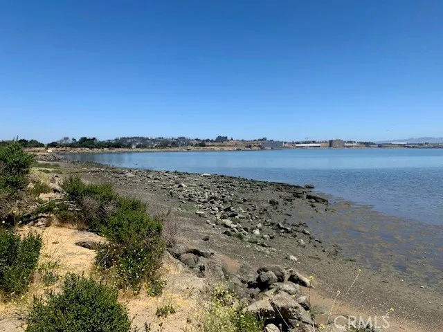 a view of outdoor space with mountain view