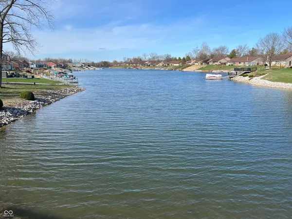 $290,000 | 5834 Cross Bridge Circle, Plainfield, IN 46168