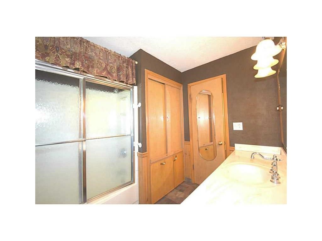 280 Daws Road Hiawatha, IA 52233 - Photo 8 of 21 Gallery Image 8