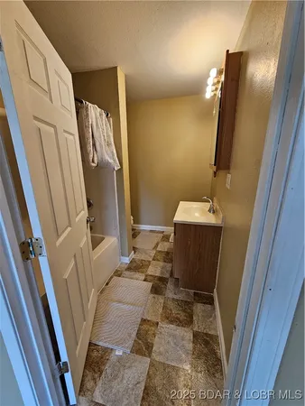 $150,000 | 5560 Upper Prairie Hollow Road, Macks Creek, MO 65786