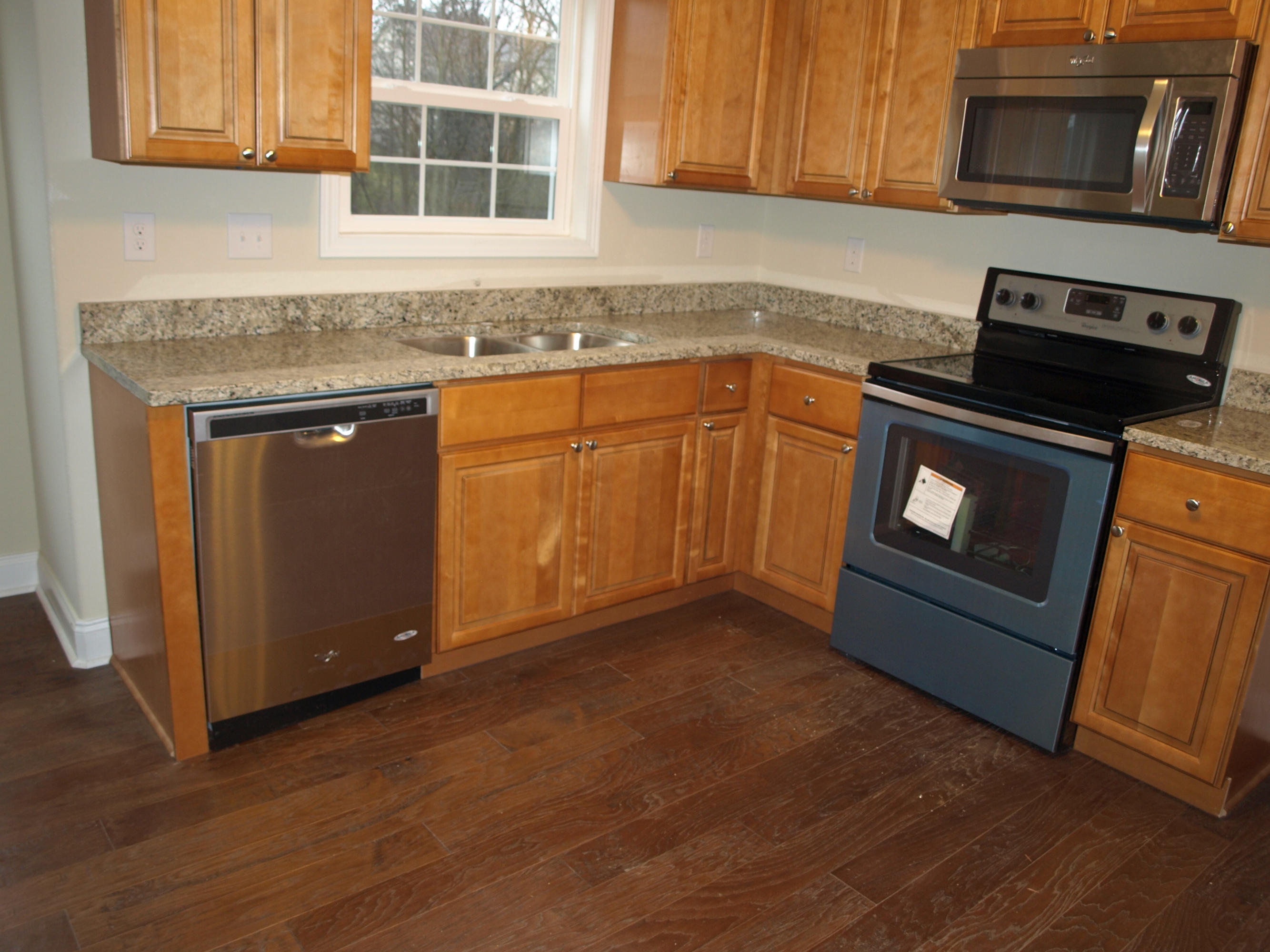 948 Elsborn Ridge Road Maryville, TN 37801 - Photo 2 of 12 P1123320