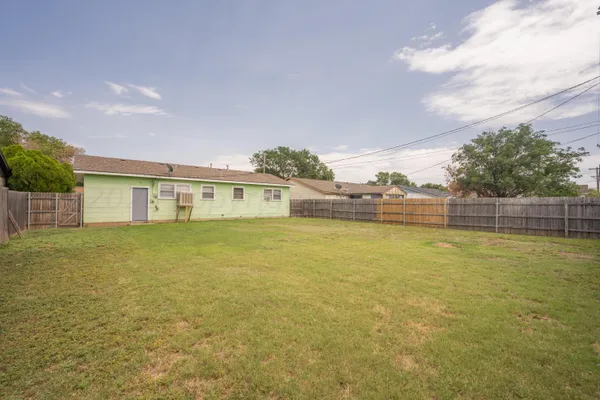 $1,300 | 2411 North Vernon Street, Amarillo, TX 79107