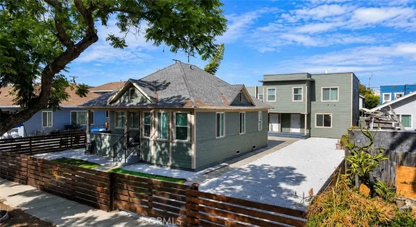 $1,497,777 | 2130 Elm Avenue, Long Beach, CA 90806