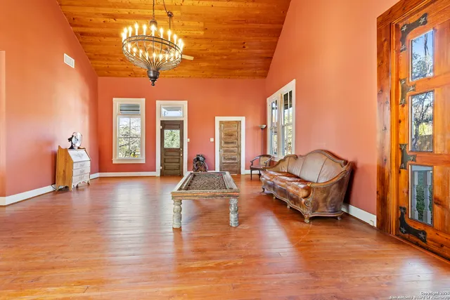 $800,000 | 980 Old Boerne Road, Bulverde, TX 78163