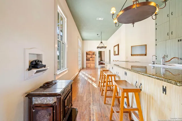 $800,000 | 980 Old Boerne Road, Bulverde, TX 78163