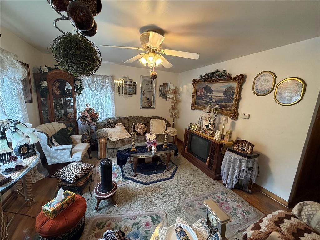 256 Leckrone-Highhouse Road McClellandtown, PA 15458 - Photo 16 of 27