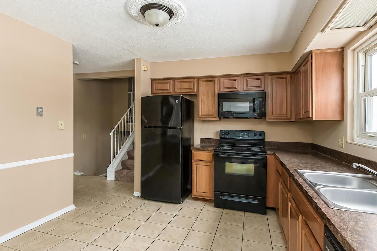 2154 Trent Road Columbus, OH 43229 - Photo 13 of 51 Gallery Image 13