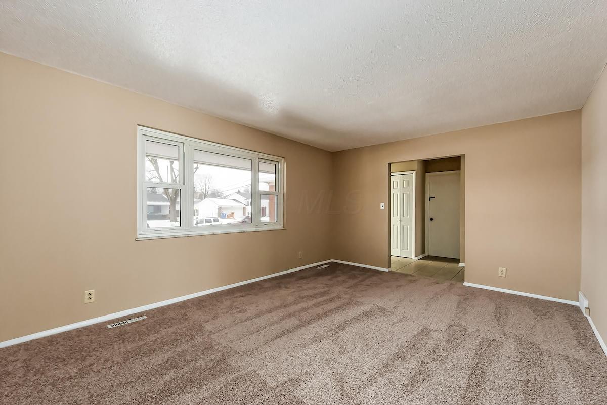 2154 Trent Road Columbus, OH 43229 - Photo 5 of 51 Gallery Image 5