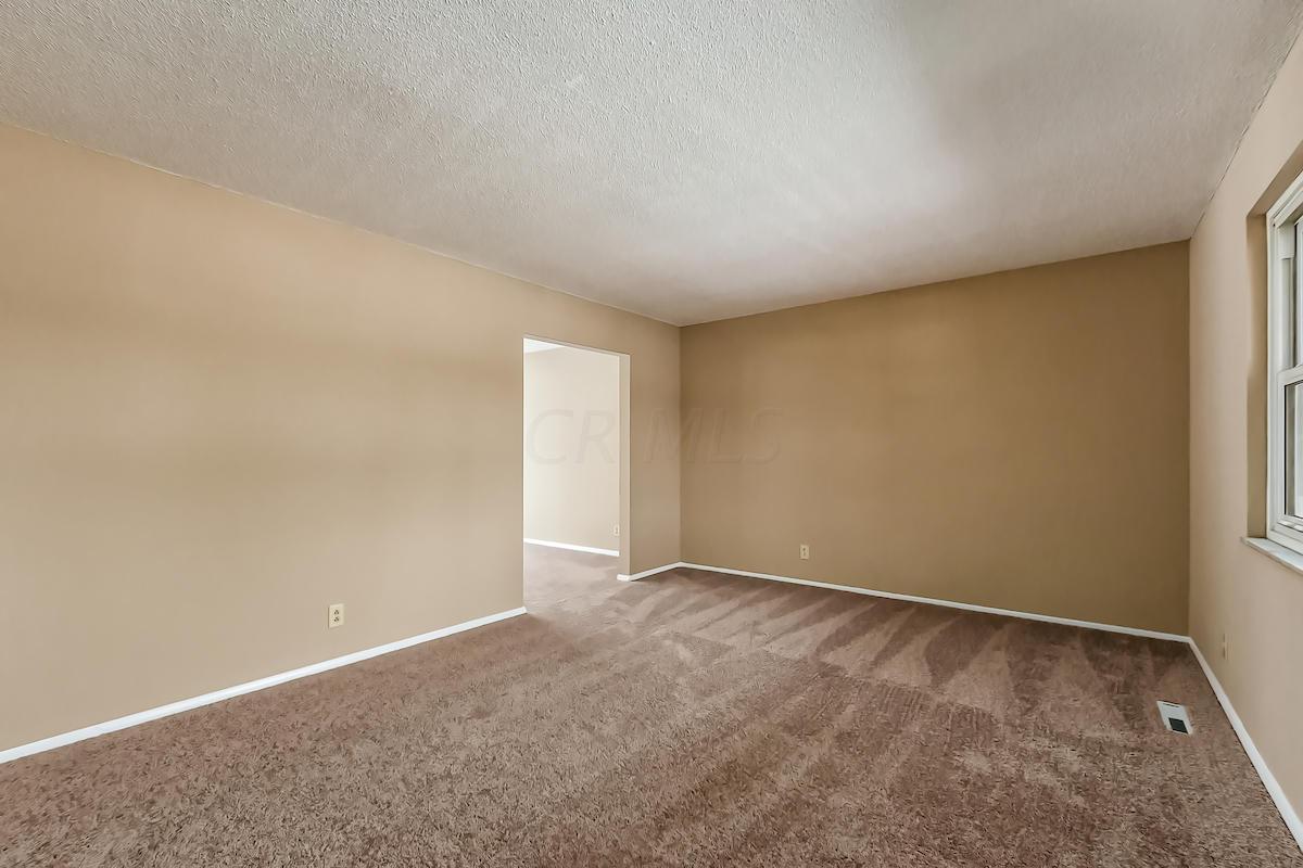 2154 Trent Road Columbus, OH 43229 - Photo 6 of 51 Gallery Image 6