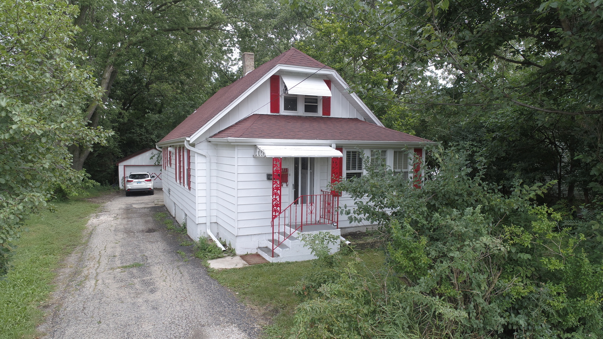 4813 Belmont Road Downers Grove, IL 60515 - Photo 2 of 10