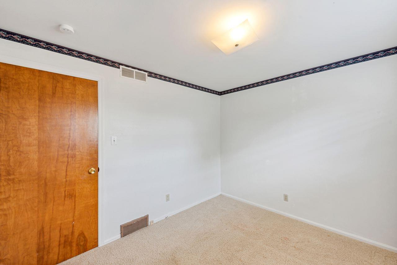 3487 Rocker Drive Cincinnati, OH 45239 - Photo 19 of 36