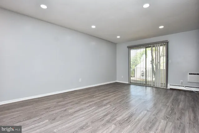 $175,000 | 604 Garnet Drive, Burlington, NJ 08016