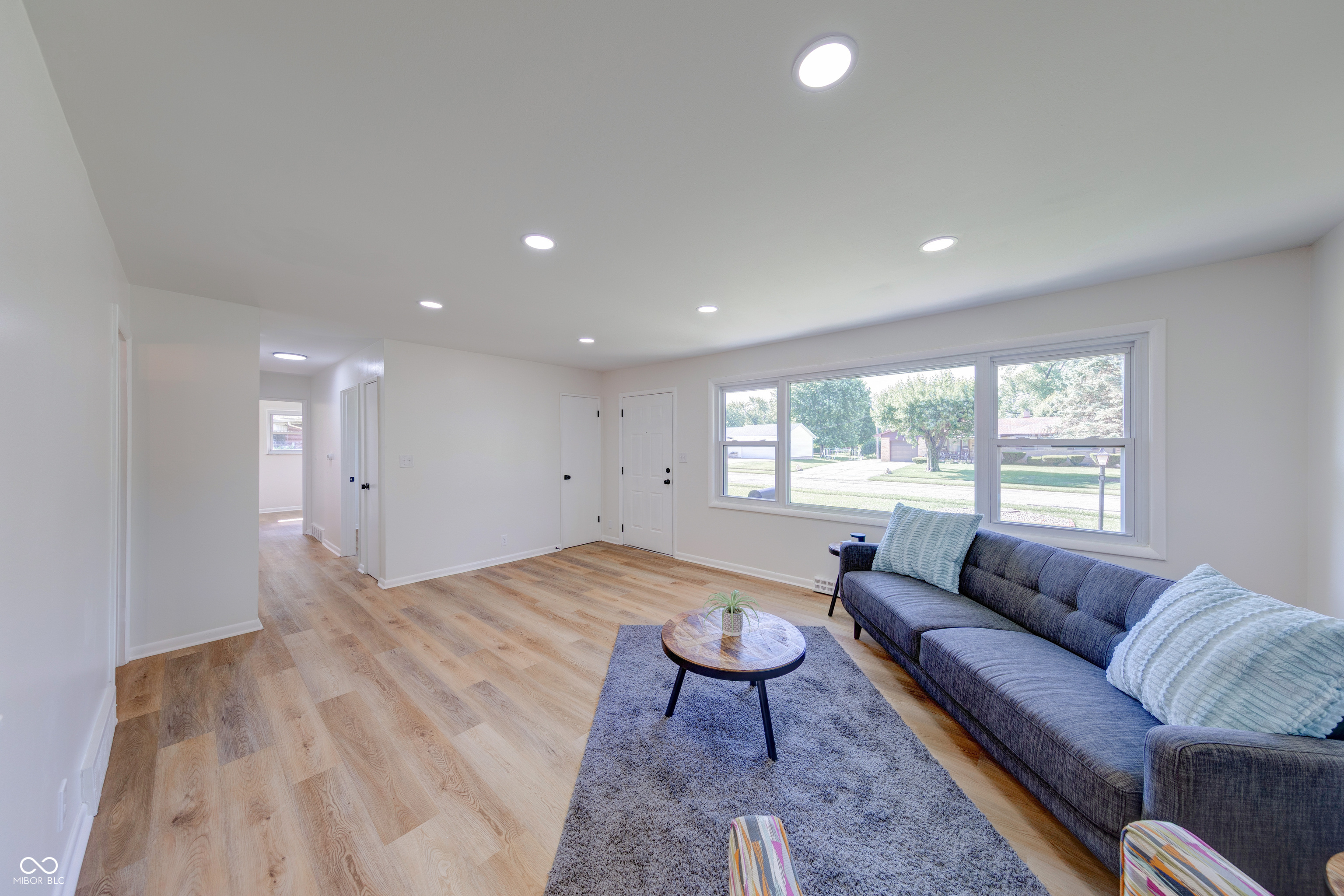 6242 Radnor Road Indianapolis, IN 46226 - Photo 3 of 19 Gallery Image 3