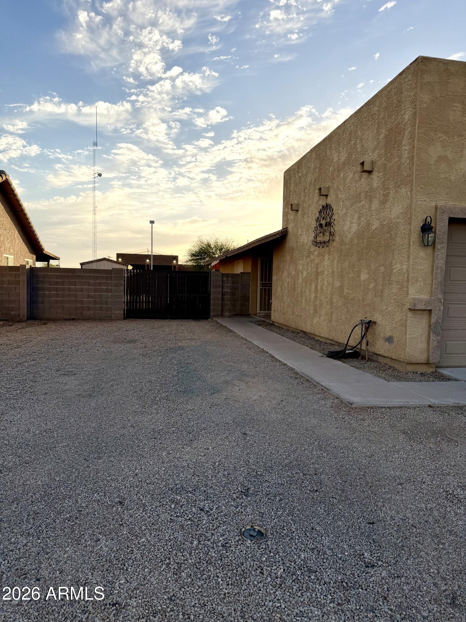 1632 South Stetson Road Apache Junction, AZ 85119 - Photo 4 of 32