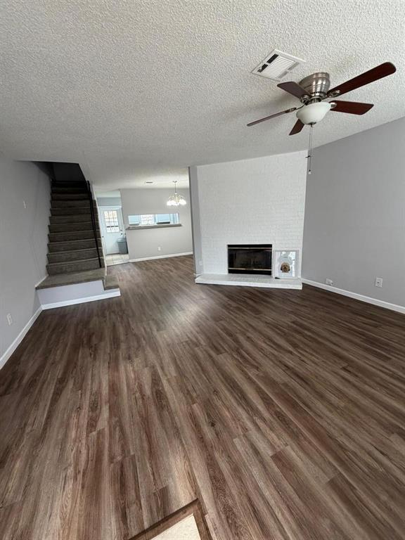 24 Abbey Road Euless, TX 76039 - Photo 11 of 27