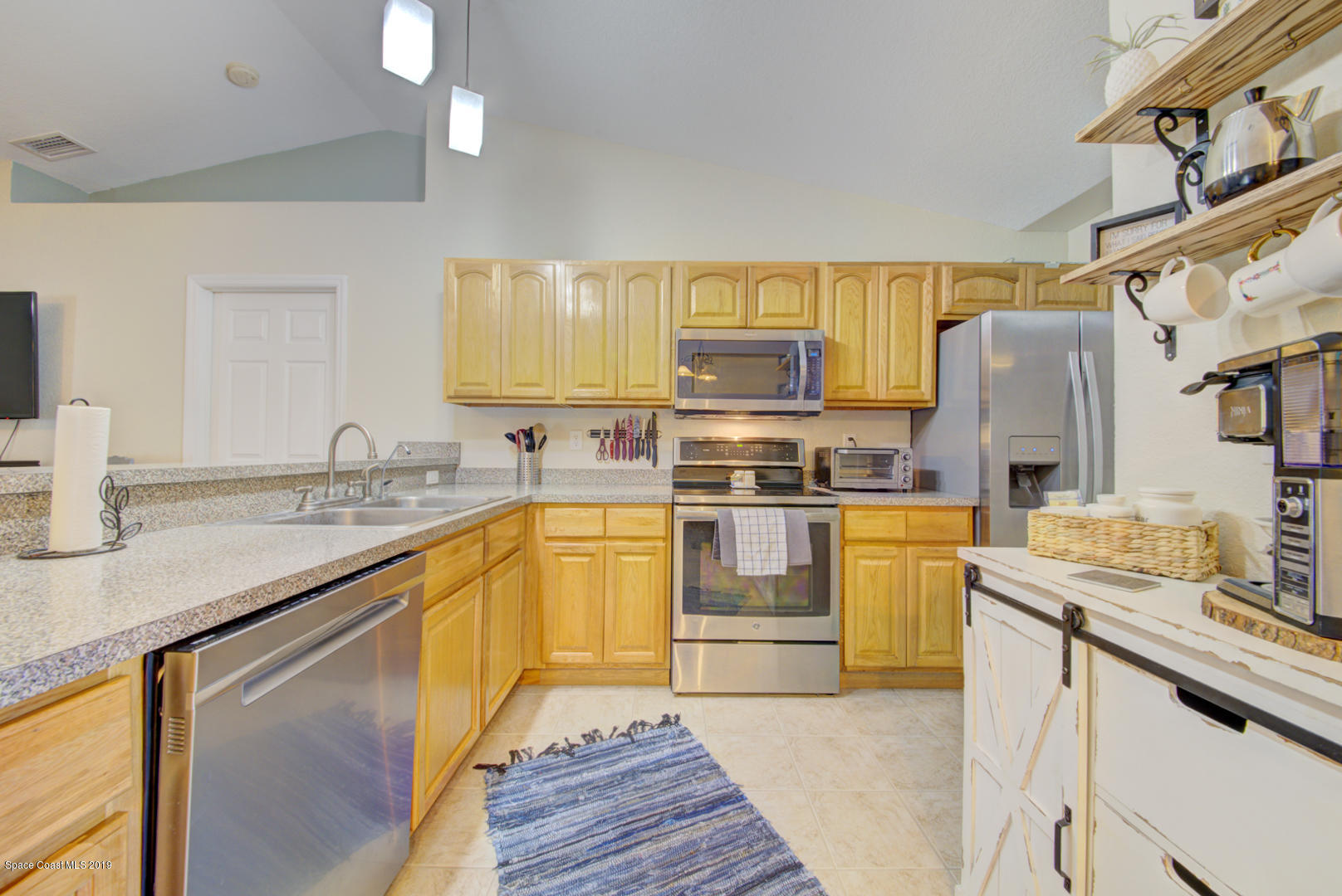 419 Hamer Road Southwest Palm Bay, FL 32908 - Photo 10 of 33 kitchen